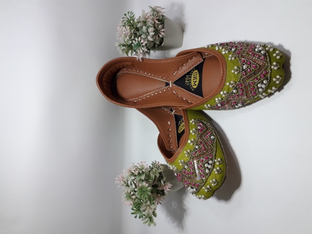 Nau-Bahar Formal Khussa