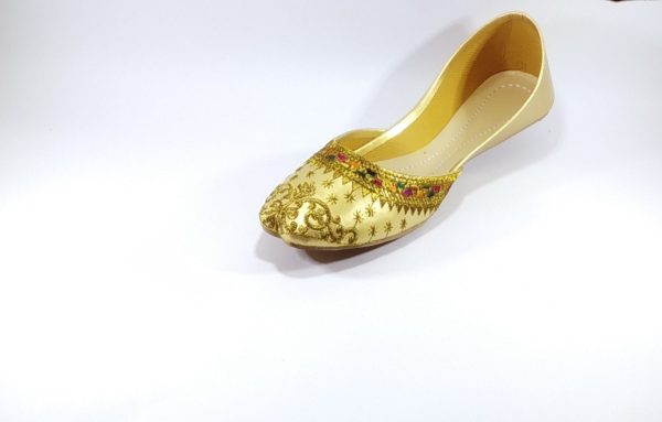 SKU_001_1 Golden Embroidered Khussa